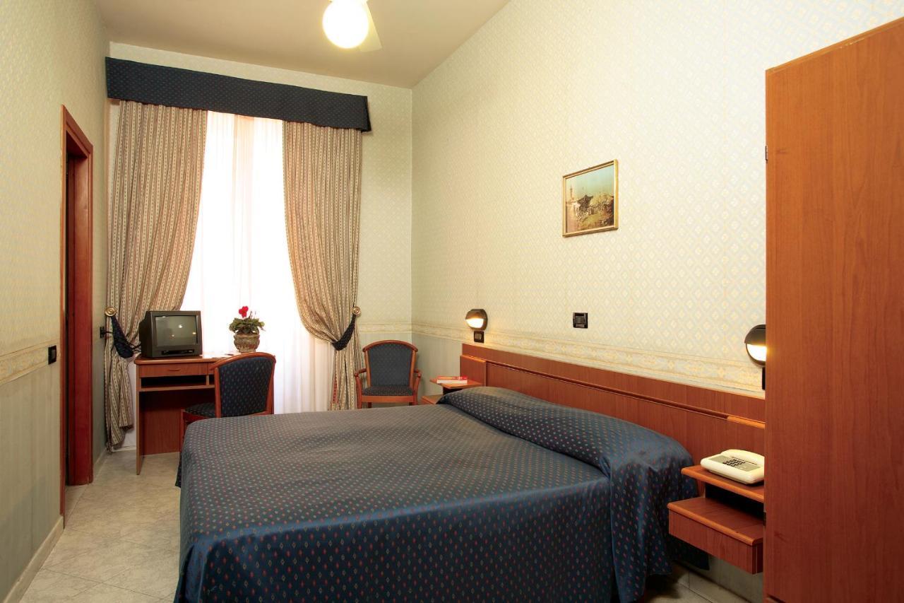 Hotel Dina Рим Экстерьер фото